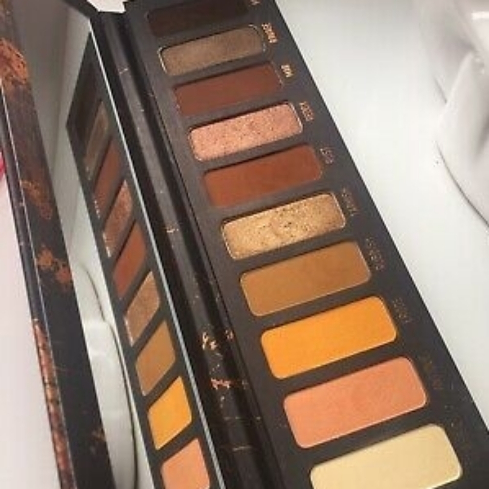 Makeup - Picture 3 of 3